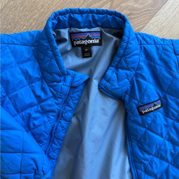 Patagonia Nano Puff Jacket in Bright Blue, 4T - Picture 4 of 5